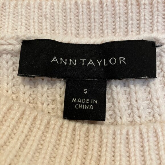 Ann Taylor Cream Colored Cotton Blend Crewneck sweater size S - Picture 3 of 6